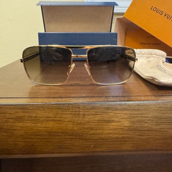 Louis Vuitton Gold Sunglasses - Picture 3 of 10
